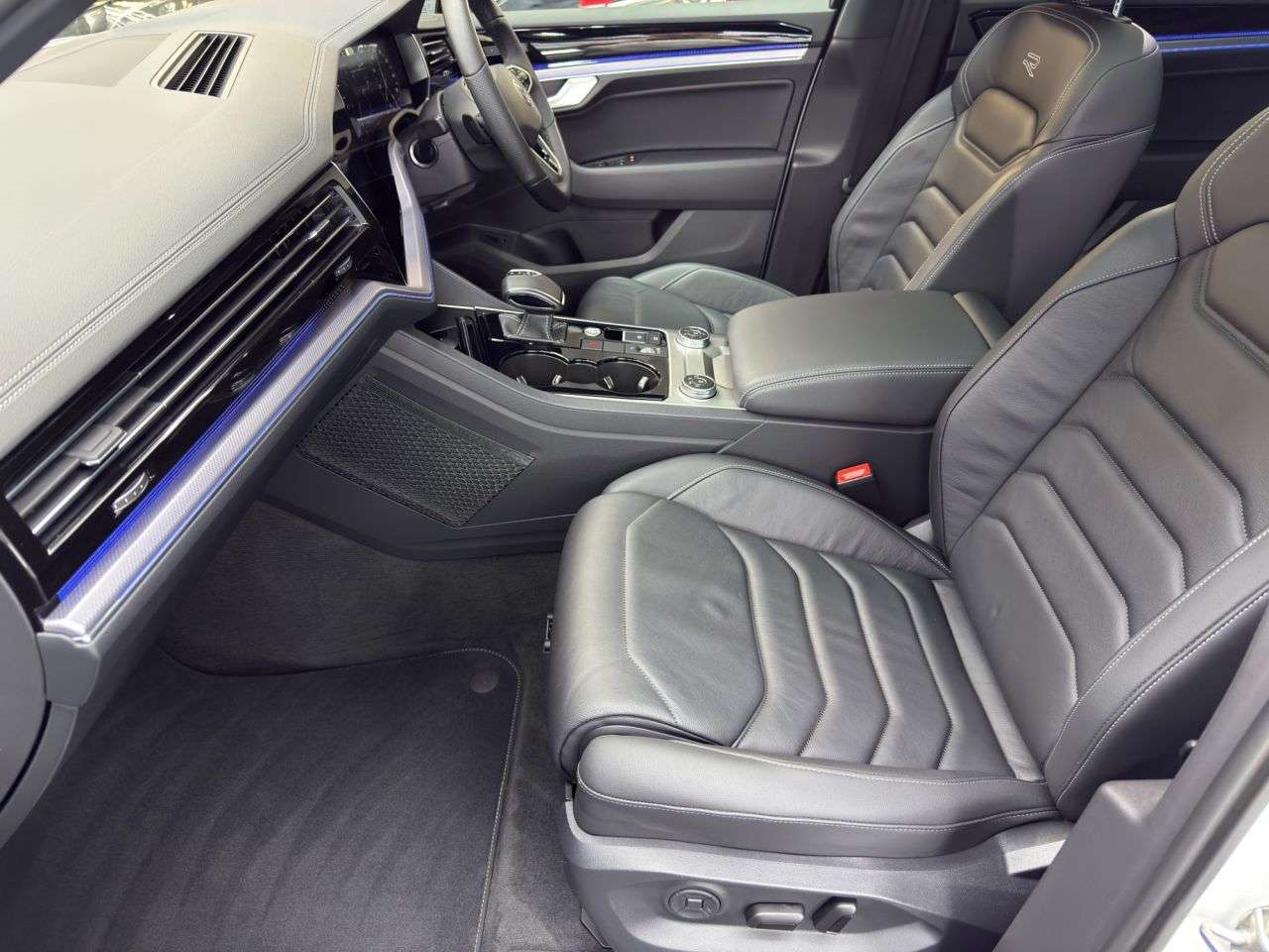 2023 VOLKSWAGEN TOUAREG 2023 VOLKSWAGEN TOUAREG