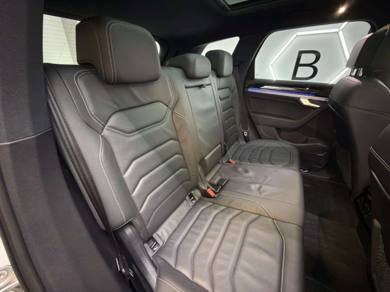 2023 VOLKSWAGEN TOUAREG 2023 VOLKSWAGEN TOUAREG