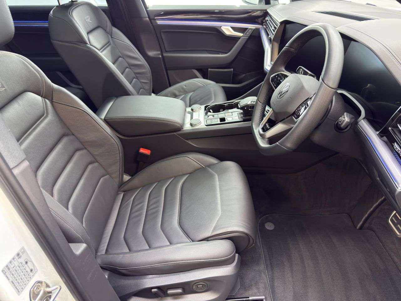 2023 VOLKSWAGEN TOUAREG 2023 VOLKSWAGEN TOUAREG