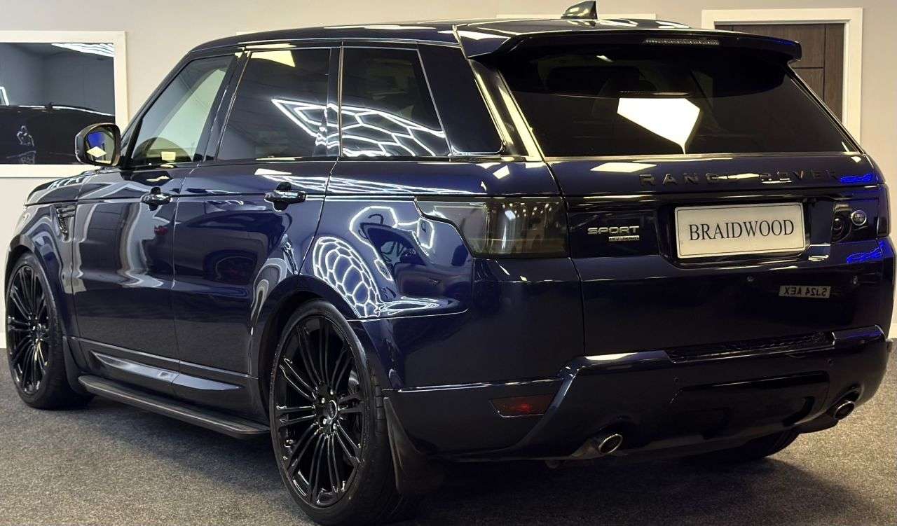 A 2016 LAND ROVER RANGE ROVER SPORT 3.0 SD V6 HSE SUV 5dr Diesel Auto 4WD Euro 6 (s/s) (306 ps) A 2016 LAND ROVER RANGE ROVER SPORT 3.0 SD V6 HSE SUV 5dr Diesel Auto 4WD Euro 6 (s/s) (306 ps)
