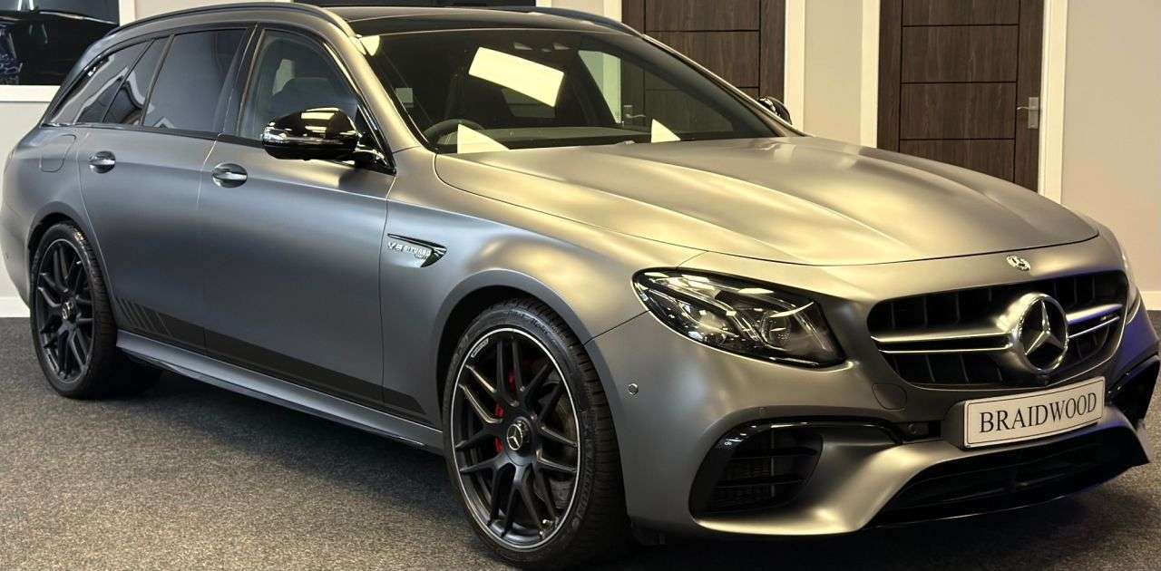 A 2017 MERCEDES-BENZ E-CLASS 4.0 E63 V8 BiTurbo AMG S Edition 1 Estate 5dr Petrol SpdS MCT 4MATIC+ Euro A 2017 MERCEDES-BENZ E-CLASS 4.0 E63 V8 BiTurbo AMG S Edition 1 Estate 5dr Petrol SpdS MCT 4MATIC+ Euro