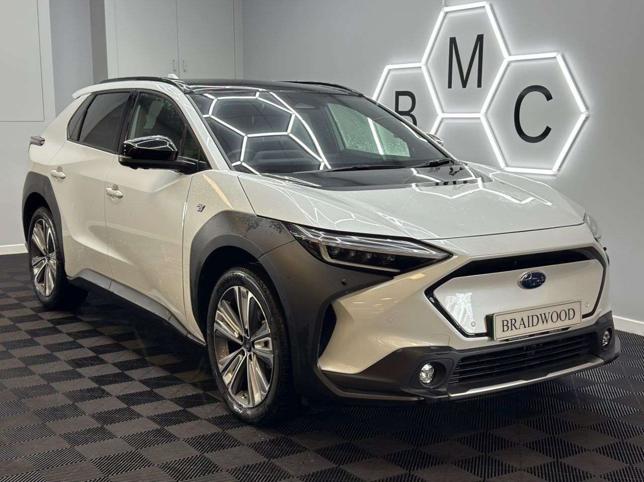 A 2023 SUBARU SOLTERRA 71.4kWh Touring SUV 5dr Electric Auto AWD (218 ps) A 2023 SUBARU SOLTERRA 71.4kWh Touring SUV 5dr Electric Auto AWD (218 ps)