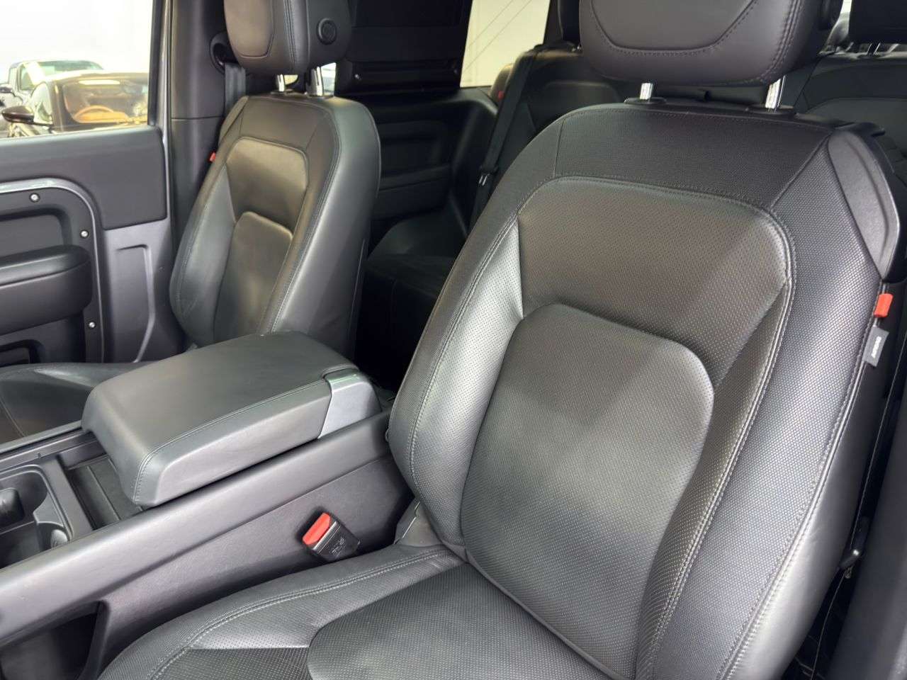 2024 LAND ROVER DEFENDER 2024 LAND ROVER DEFENDER