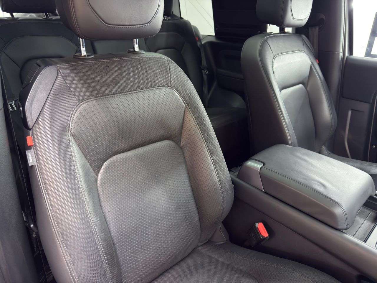 2024 LAND ROVER DEFENDER 2024 LAND ROVER DEFENDER