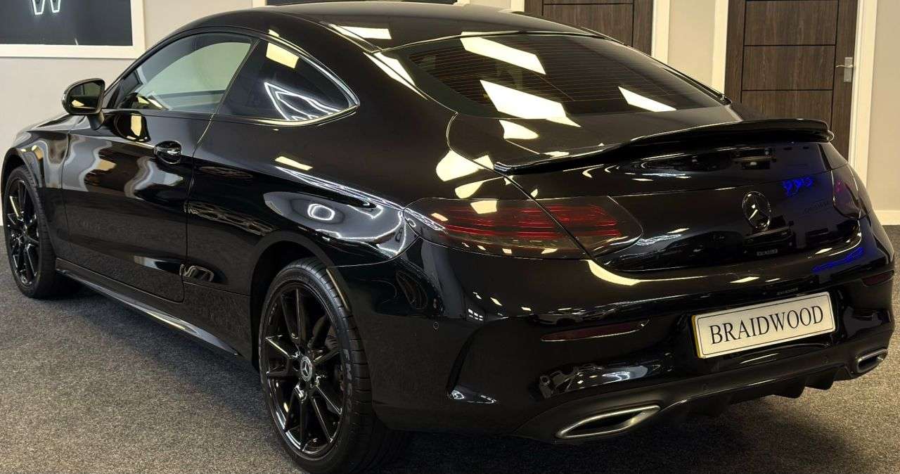 A 2019 MERCEDES-BENZ C-CLASS 2.0 C220d AMG Line Coupe 2dr Diesel G-Tronic+ 4MATIC Euro 6 (s/s) (194 ps) A 2019 MERCEDES-BENZ C-CLASS 2.0 C220d AMG Line Coupe 2dr Diesel G-Tronic+ 4MATIC Euro 6 (s/s) (194 ps)