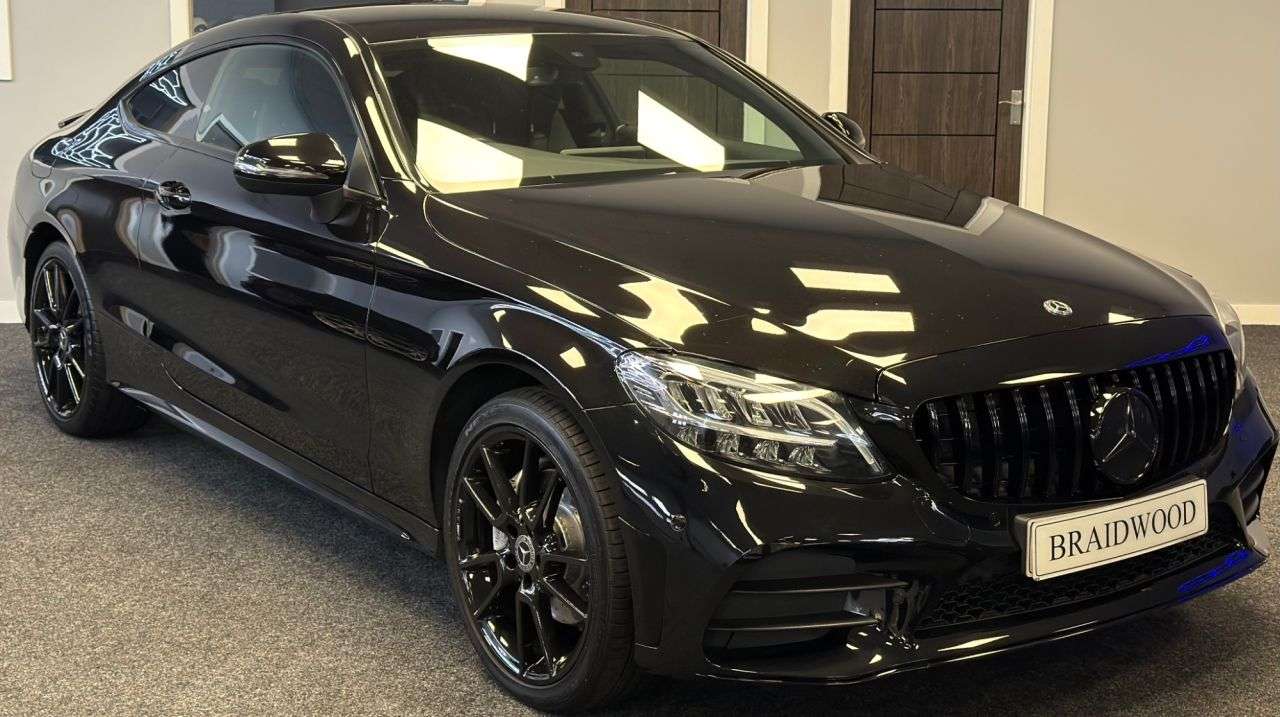 A 2019 MERCEDES-BENZ C-CLASS 2.0 C220d AMG Line Coupe 2dr Diesel G-Tronic+ 4MATIC Euro 6 (s/s) (194 ps) A 2019 MERCEDES-BENZ C-CLASS 2.0 C220d AMG Line Coupe 2dr Diesel G-Tronic+ 4MATIC Euro 6 (s/s) (194 ps)