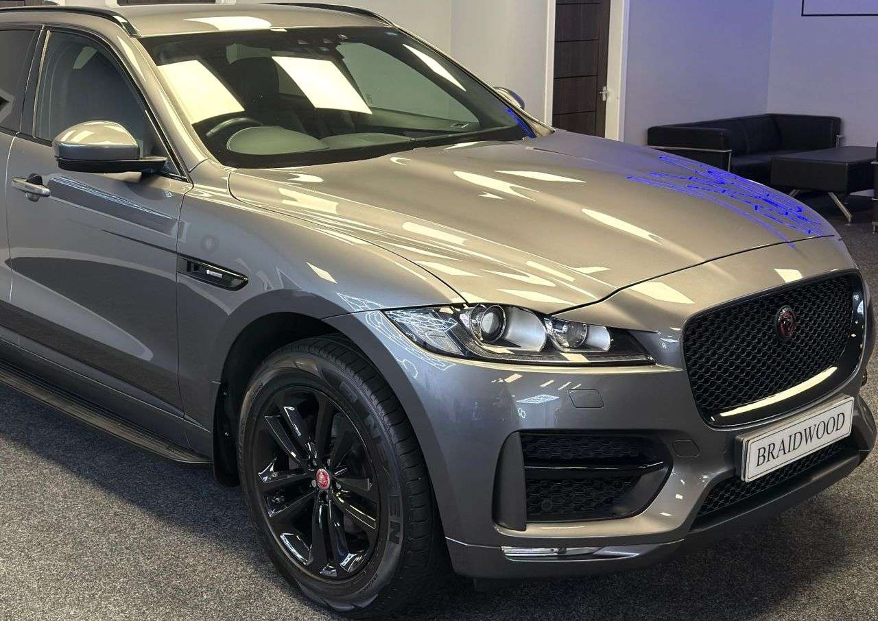 2018 JAGUAR F-PACE 2018 JAGUAR F-PACE