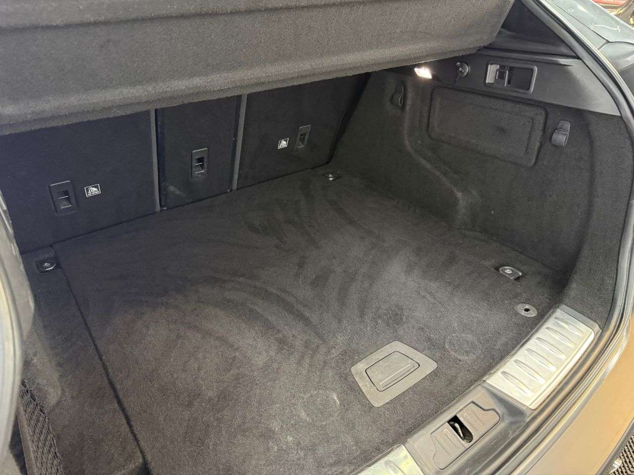 2018 JAGUAR F-PACE 2018 JAGUAR F-PACE