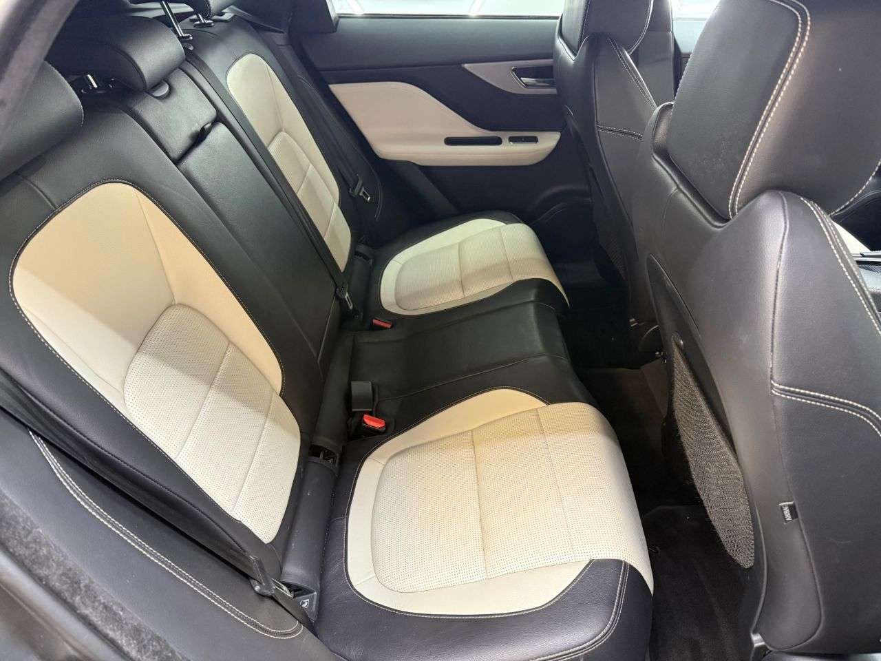 2018 JAGUAR F-PACE 2018 JAGUAR F-PACE