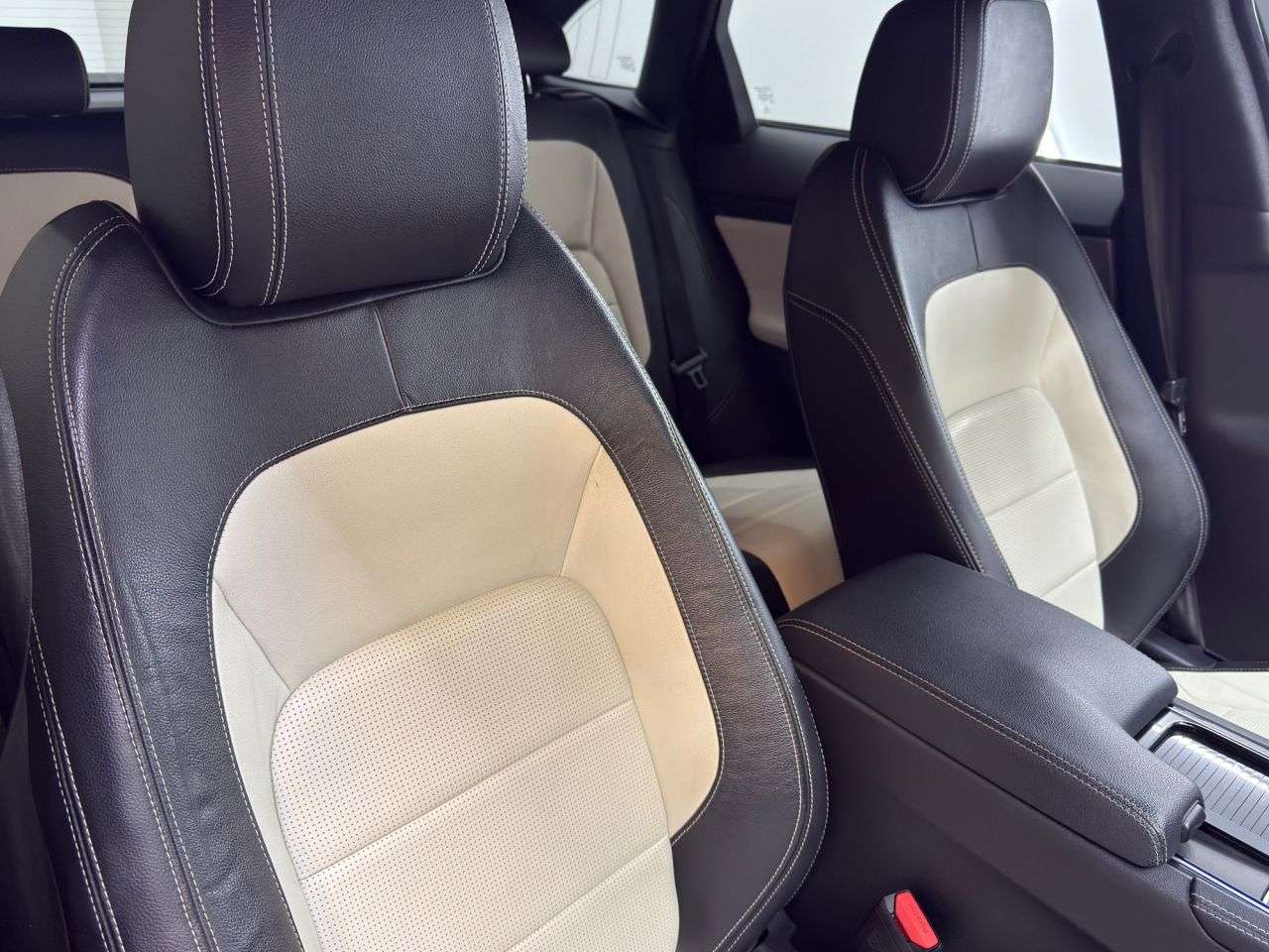 2018 JAGUAR F-PACE 2018 JAGUAR F-PACE