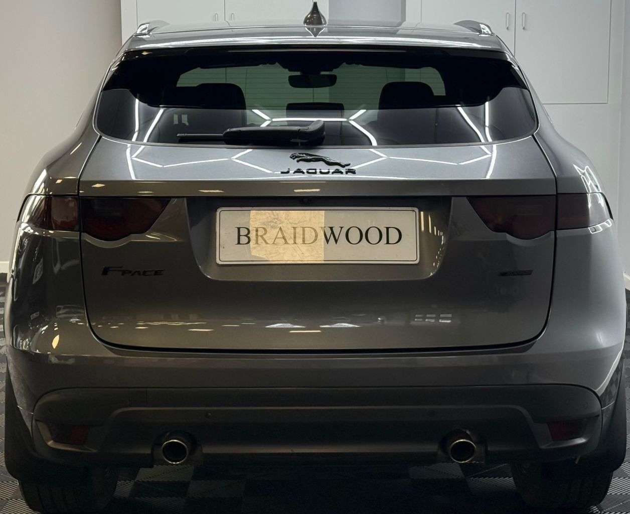 2018 JAGUAR F-PACE 2018 JAGUAR F-PACE