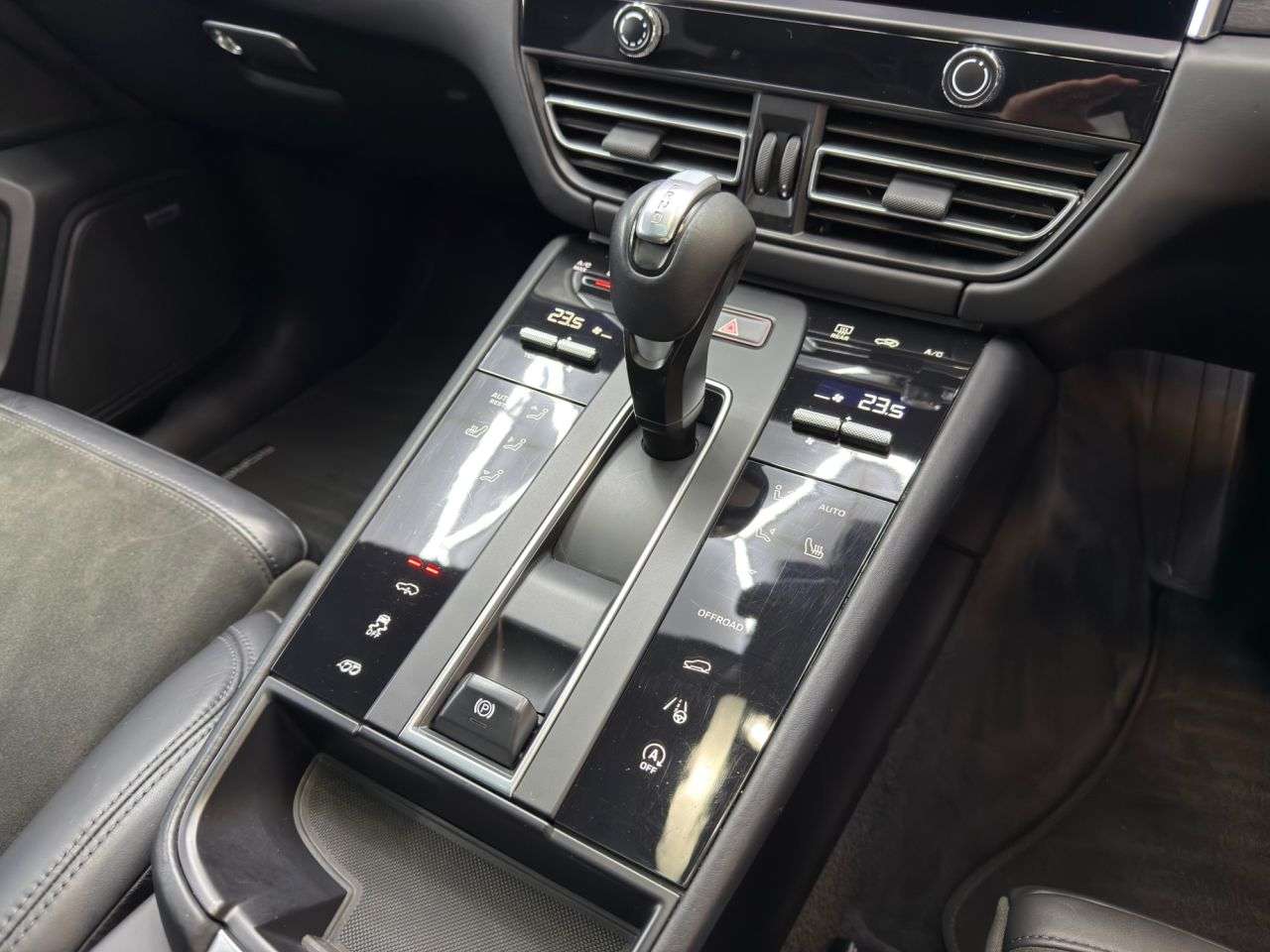 2022 PORSCHE MACAN 2022 PORSCHE MACAN