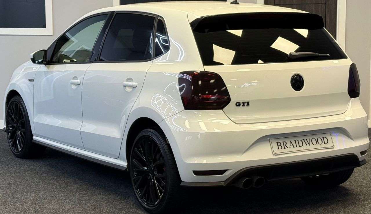 A 2017 VOLKSWAGEN POLO 1.8 TSI GTI Hatchback 5dr Petrol DSG Euro 6 (s/s) (192 ps) A 2017 VOLKSWAGEN POLO 1.8 TSI GTI Hatchback 5dr Petrol DSG Euro 6 (s/s) (192 ps)