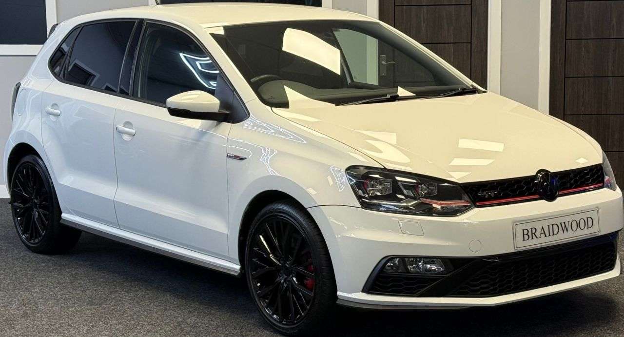 A 2017 VOLKSWAGEN POLO 1.8 TSI GTI Hatchback 5dr Petrol DSG Euro 6 (s/s) (192 ps) A 2017 VOLKSWAGEN POLO 1.8 TSI GTI Hatchback 5dr Petrol DSG Euro 6 (s/s) (192 ps)