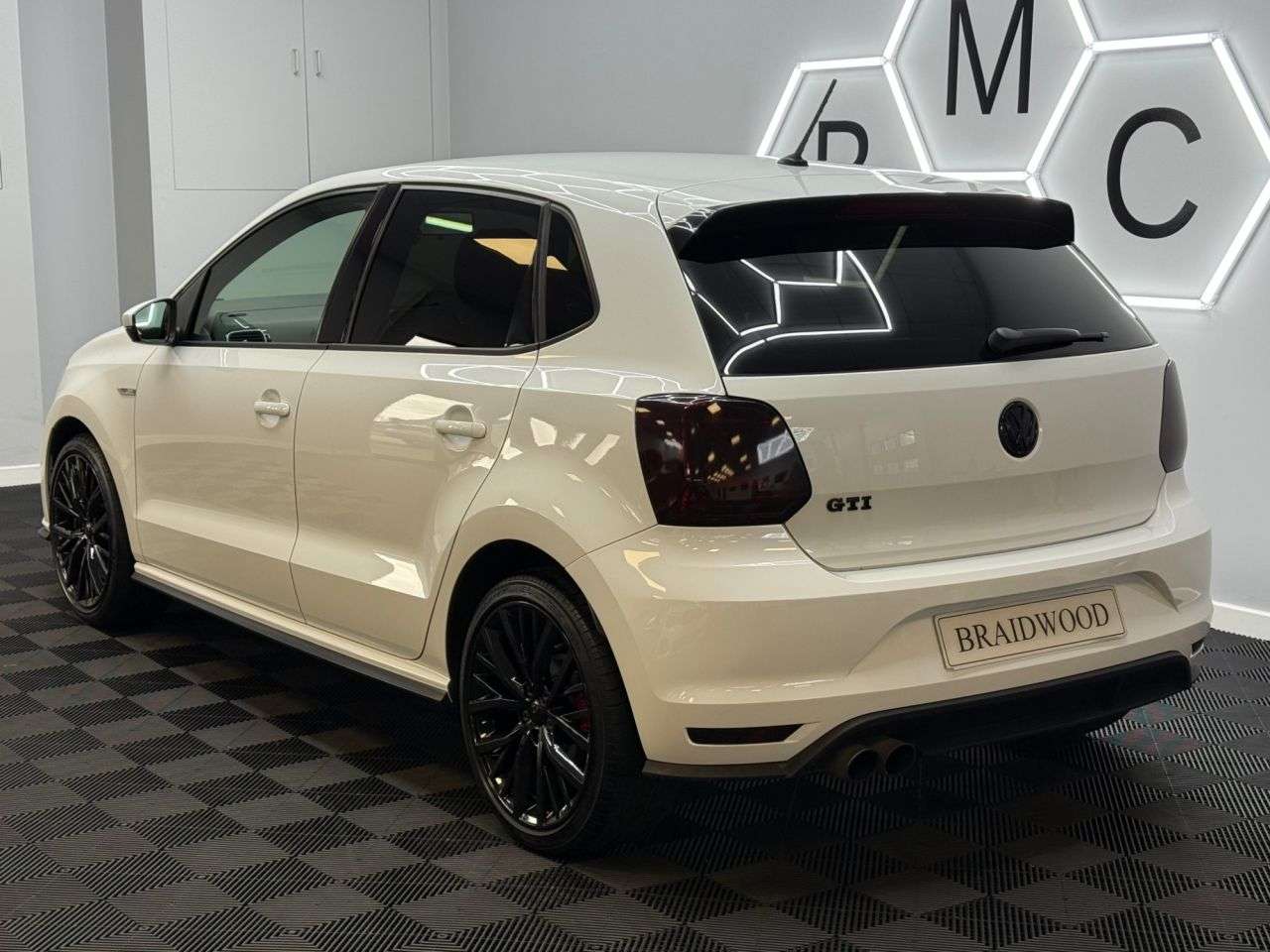 A 2017 VOLKSWAGEN POLO 1.8 TSI GTI Hatchback 5dr Petrol DSG Euro 6 (s/s) (192 ps) A 2017 VOLKSWAGEN POLO 1.8 TSI GTI Hatchback 5dr Petrol DSG Euro 6 (s/s) (192 ps)