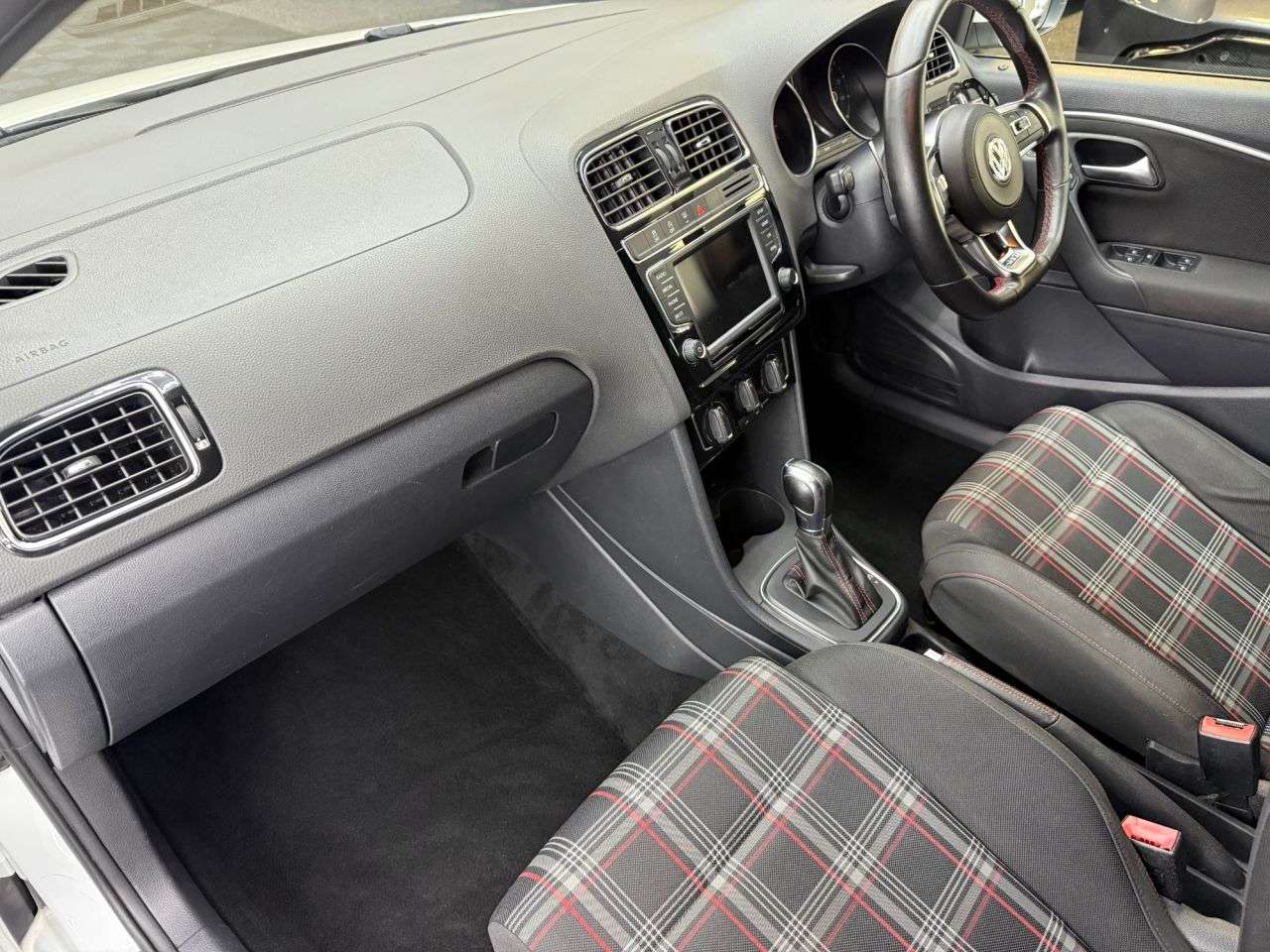 2017 VOLKSWAGEN POLO 2017 VOLKSWAGEN POLO