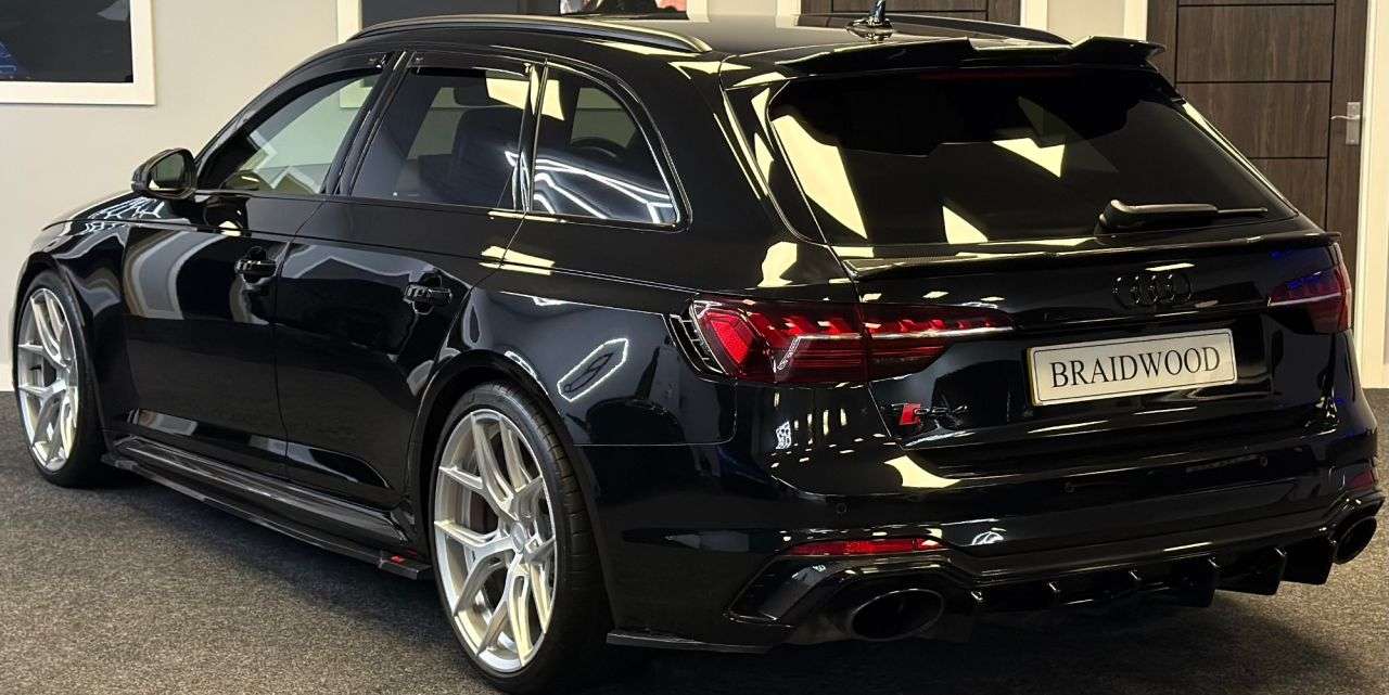 2022 AUDI RS4 AVANT 2022 AUDI RS4 AVANT