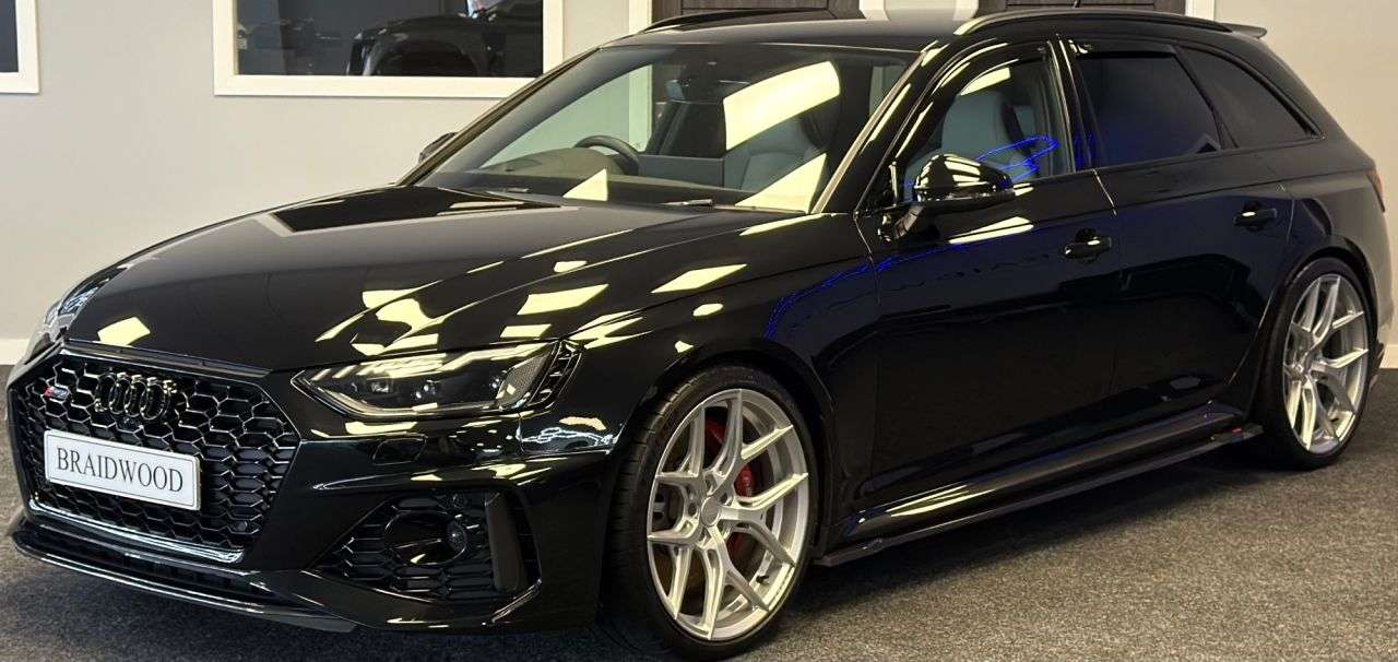 2022 AUDI RS4 AVANT 2022 AUDI RS4 AVANT
