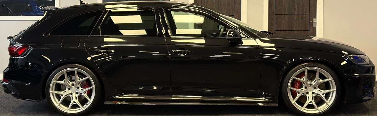 2022 AUDI RS4 AVANT 2022 AUDI RS4 AVANT