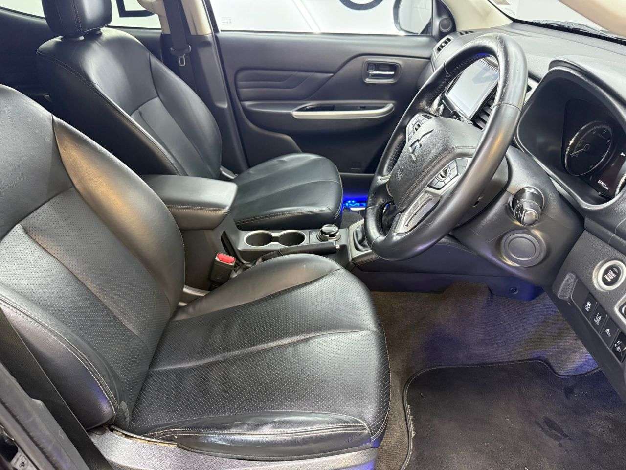2021 MITSUBISHI L200 2021 MITSUBISHI L200