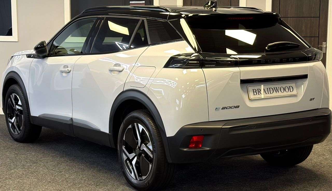 A 2024 PEUGEOT E-2008 50kWh GT SUV 5dr Electric Auto (7kW Charger) (136 ps) A 2024 PEUGEOT E-2008 50kWh GT SUV 5dr Electric Auto (7kW Charger) (136 ps)