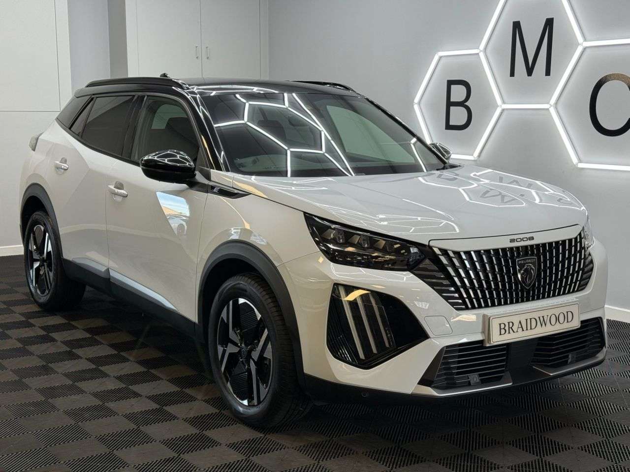 A 2024 PEUGEOT E-2008 50kWh GT SUV 5dr Electric Auto (7kW Charger) (136 ps) A 2024 PEUGEOT E-2008 50kWh GT SUV 5dr Electric Auto (7kW Charger) (136 ps)
