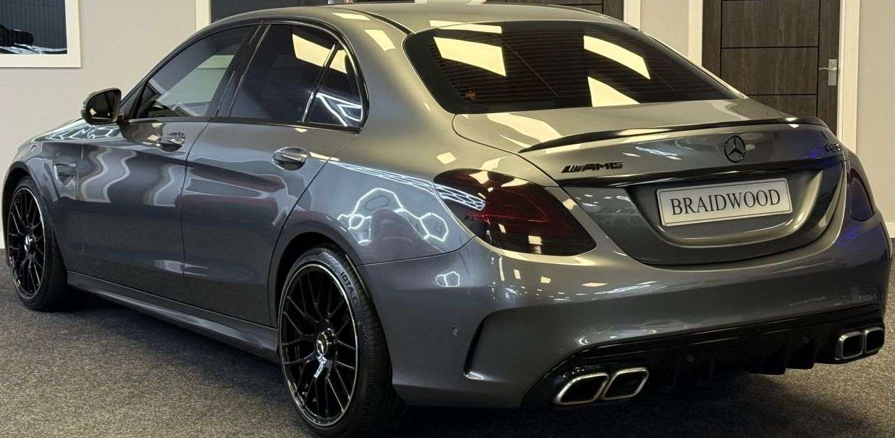 A 2019 MERCEDES-BENZ C-CLASS 4.0 C63 V8 BiTurbo AMG Saloon 4dr Petrol SpdS MCT Euro 6 (s/s) (476 ps) A 2019 MERCEDES-BENZ C-CLASS 4.0 C63 V8 BiTurbo AMG Saloon 4dr Petrol SpdS MCT Euro 6 (s/s) (476 ps)
