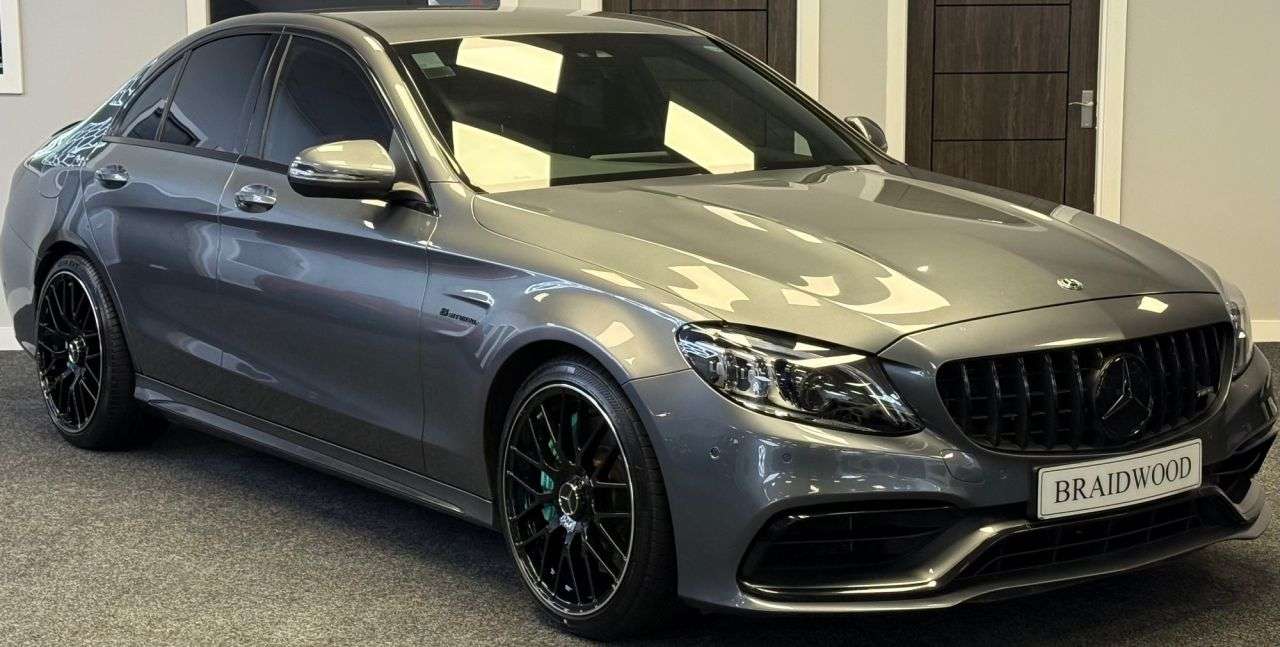 A 2019 MERCEDES-BENZ C-CLASS 4.0 C63 V8 BiTurbo AMG Saloon 4dr Petrol SpdS MCT Euro 6 (s/s) (476 ps) A 2019 MERCEDES-BENZ C-CLASS 4.0 C63 V8 BiTurbo AMG Saloon 4dr Petrol SpdS MCT Euro 6 (s/s) (476 ps)