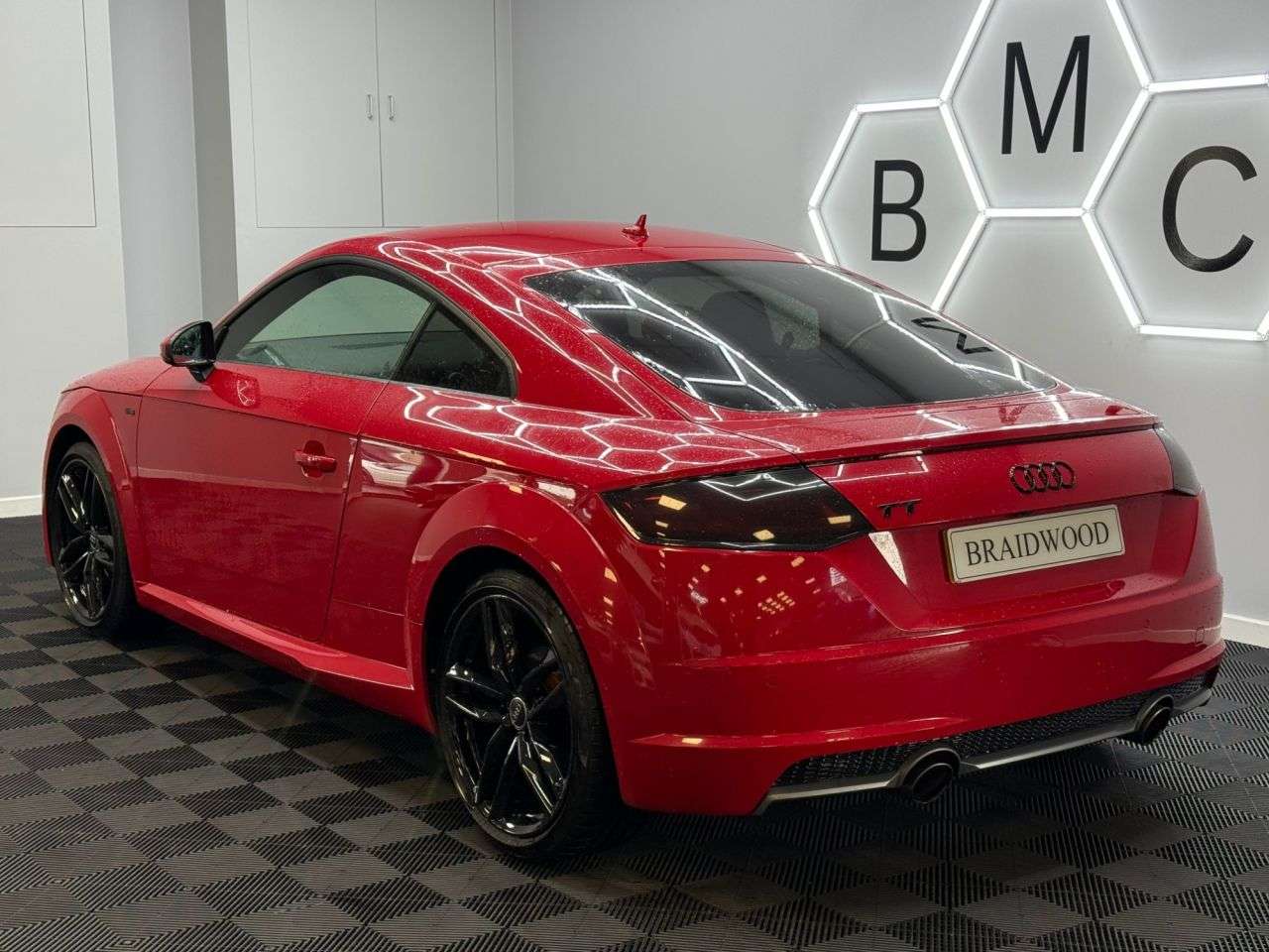 A 2016 AUDI TT 1.8 TFSI S line Coupe 3dr Petrol Manual Euro 6 (s/s) (180 ps) A 2016 AUDI TT 1.8 TFSI S line Coupe 3dr Petrol Manual Euro 6 (s/s) (180 ps)