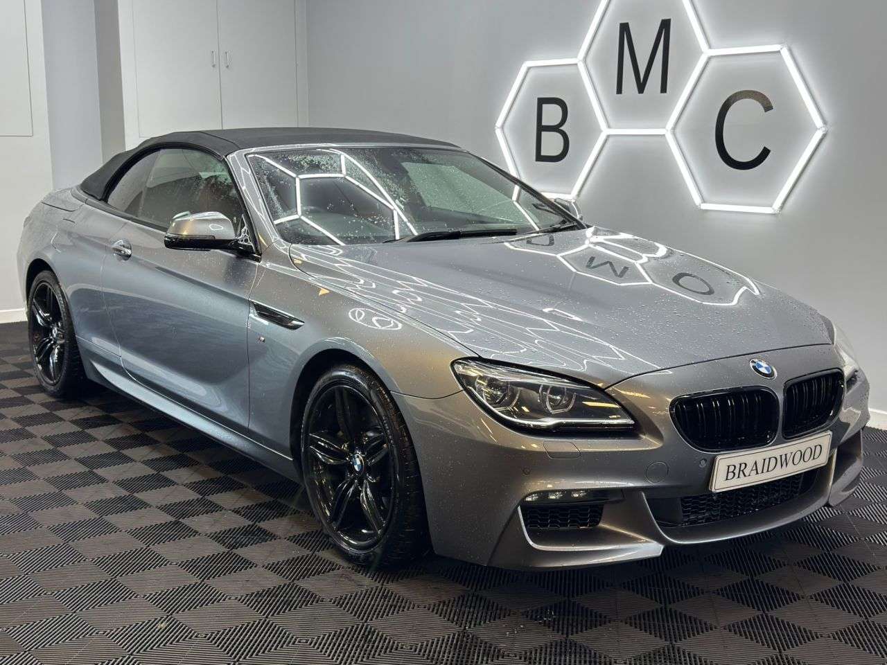 A 2018 BMW 6 SERIES 4.4 650i GPF V8 M Sport Convertible 2dr Petrol Auto Euro 6 (s/s) (450 ps) A 2018 BMW 6 SERIES 4.4 650i GPF V8 M Sport Convertible 2dr Petrol Auto Euro 6 (s/s) (450 ps)