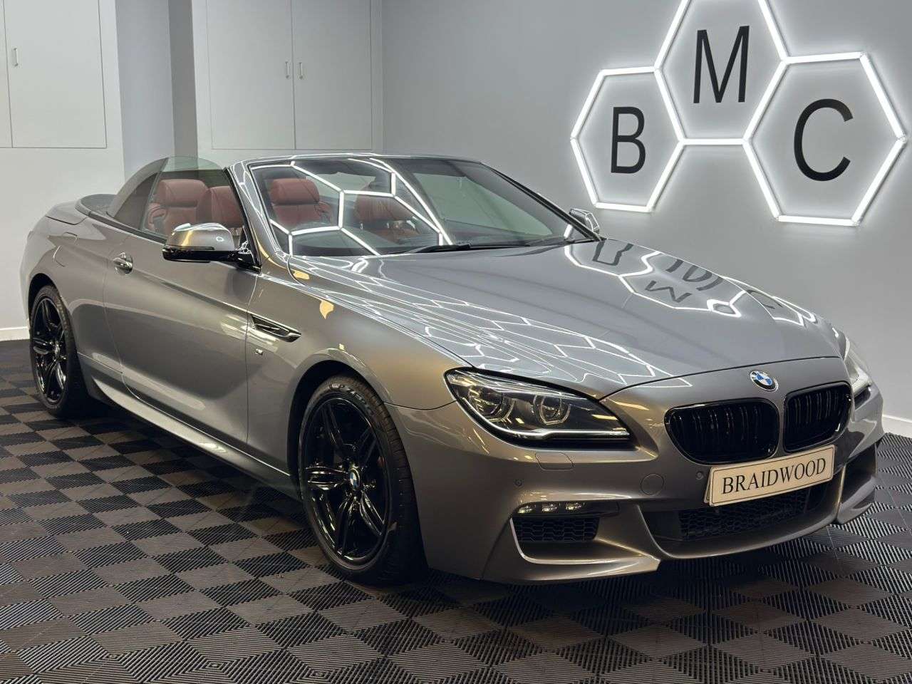 A 2018 BMW 6 SERIES 4.4 650i GPF V8 M Sport Convertible 2dr Petrol Auto Euro 6 (s/s) (450 ps) A 2018 BMW 6 SERIES 4.4 650i GPF V8 M Sport Convertible 2dr Petrol Auto Euro 6 (s/s) (450 ps)