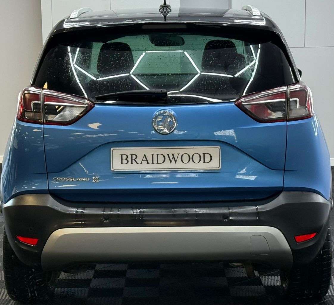 A 2018 VAUXHALL CROSSLAND X 1.2 Elite SUV 5dr Petrol Manual Euro 6 (81 ps) A 2018 VAUXHALL CROSSLAND X 1.2 Elite SUV 5dr Petrol Manual Euro 6 (81 ps)