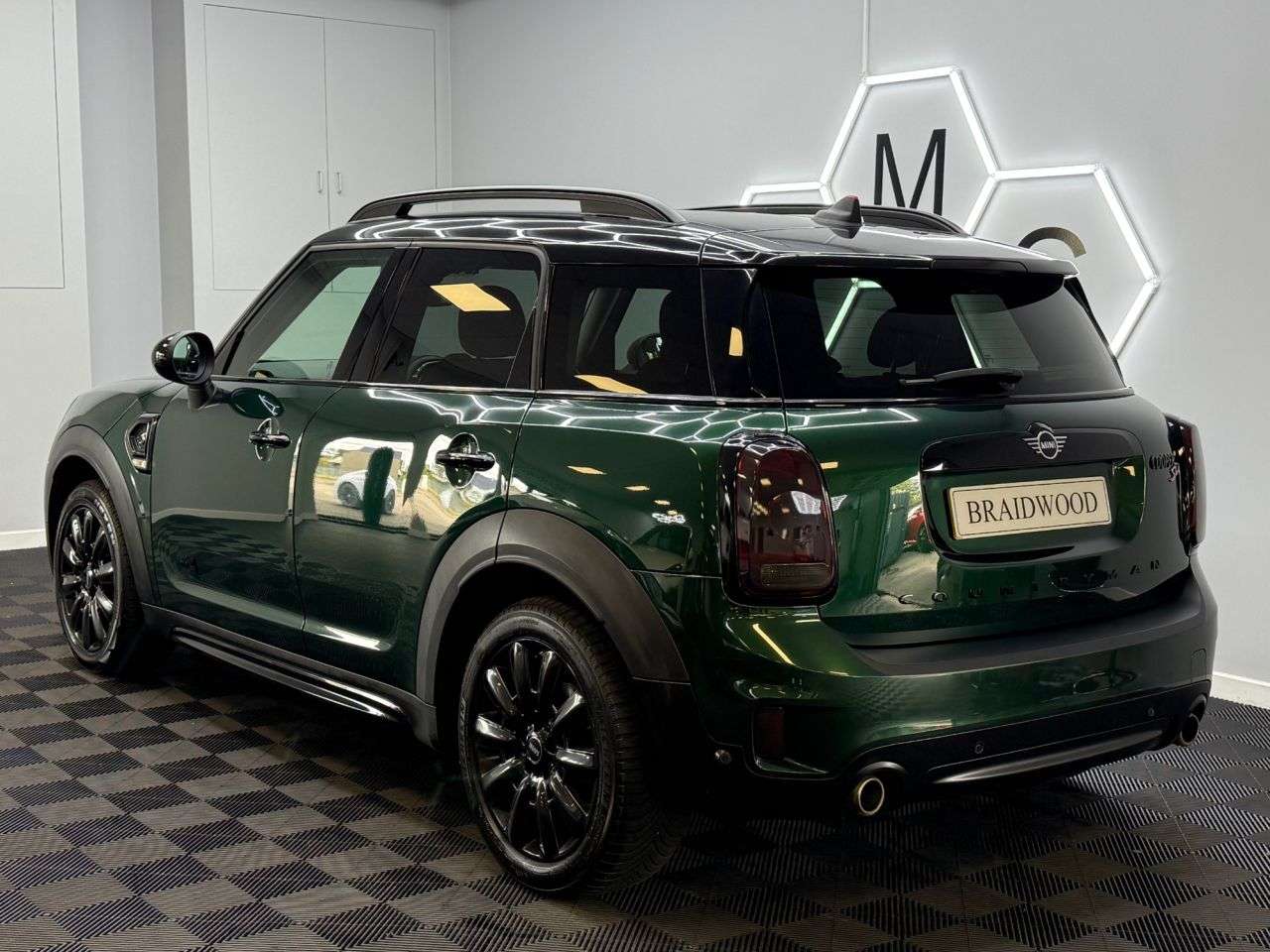 A 2018 MINI COUNTRYMAN 2.0 Cooper SD SUV 5dr Diesel Auto ALL4 Euro 6 (s/s) (190 ps) A 2018 MINI COUNTRYMAN 2.0 Cooper SD SUV 5dr Diesel Auto ALL4 Euro 6 (s/s) (190 ps)