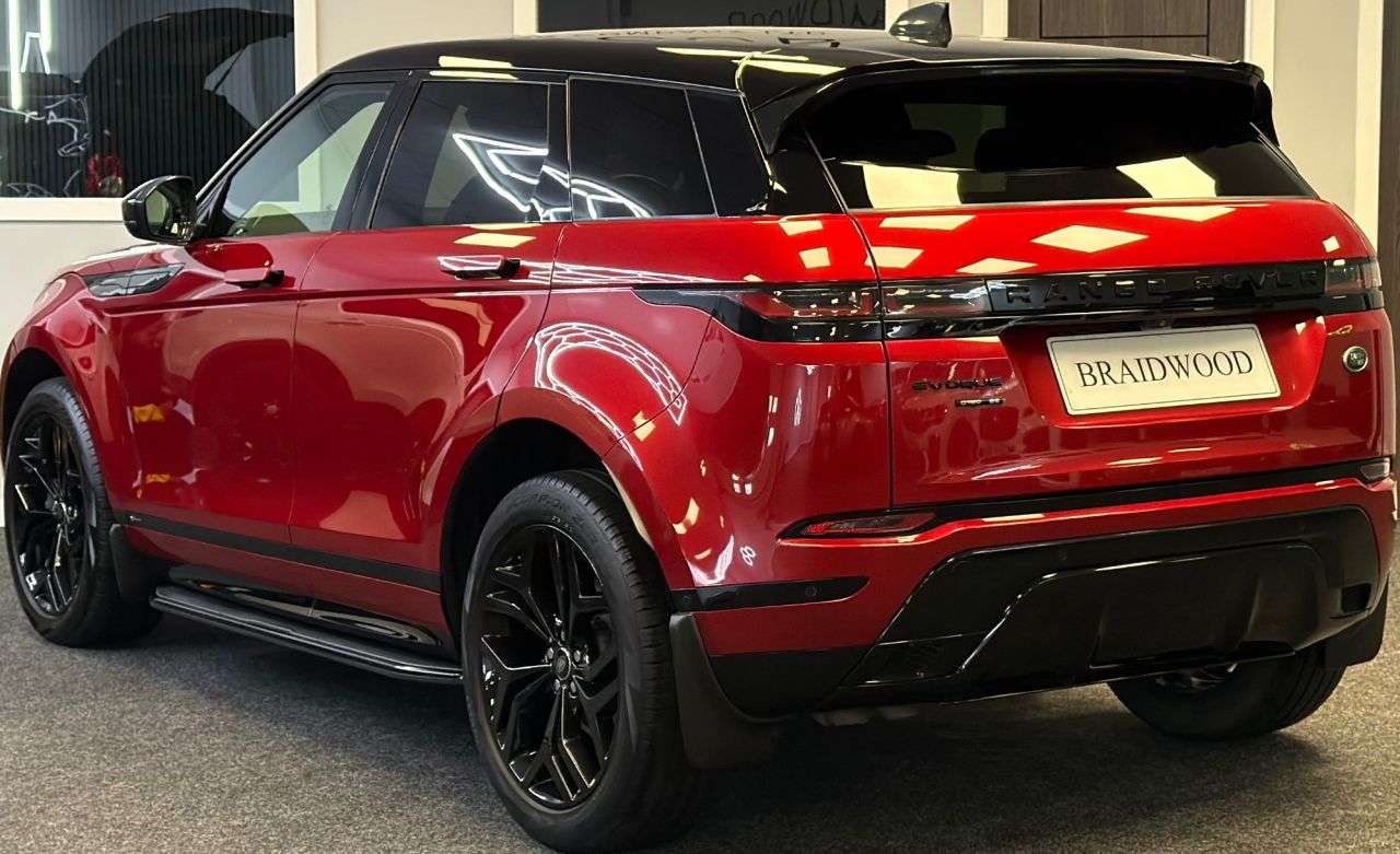 A 2019 LAND ROVER RANGE ROVER EVOQUE 2.0 D180 R-Dynamic SE SUV 5dr Diesel Auto 4WD Euro 6 (s/s) (180 ps) A 2019 LAND ROVER RANGE ROVER EVOQUE 2.0 D180 R-Dynamic SE SUV 5dr Diesel Auto 4WD Euro 6 (s/s) (180 ps)