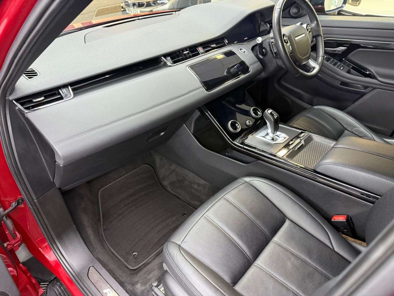 2019 LAND ROVER RANGE ROVER EVOQUE 2019 LAND ROVER RANGE ROVER EVOQUE