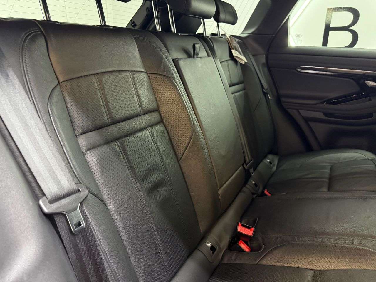 2019 LAND ROVER RANGE ROVER EVOQUE 2019 LAND ROVER RANGE ROVER EVOQUE
