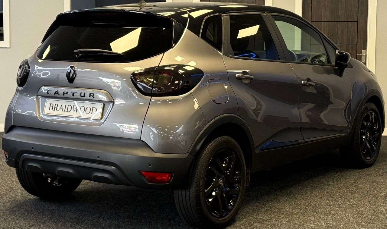 A 2018 RENAULT CAPTUR 1.5 dCi ENERGY Iconic SUV 5dr Diesel EDC Euro 6 (s/s) (90 ps) A 2018 RENAULT CAPTUR 1.5 dCi ENERGY Iconic SUV 5dr Diesel EDC Euro 6 (s/s) (90 ps)