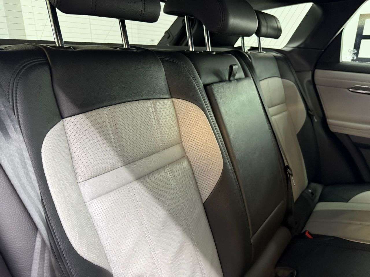 2019 LAND ROVER RANGE ROVER EVOQUE 2019 LAND ROVER RANGE ROVER EVOQUE