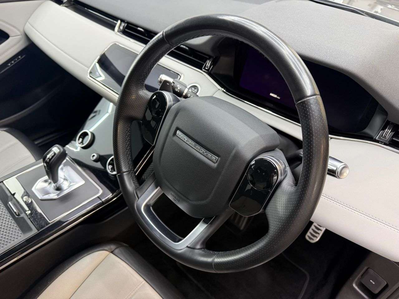 2019 LAND ROVER RANGE ROVER EVOQUE 2019 LAND ROVER RANGE ROVER EVOQUE