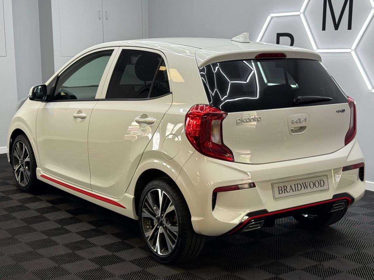 A 2023 KIA PICANTO 1.0 DPi GT-Line Hatchback 5dr Petrol AMT Euro 6 (s/s) (66 bhp) A 2023 KIA PICANTO 1.0 DPi GT-Line Hatchback 5dr Petrol AMT Euro 6 (s/s) (66 bhp)