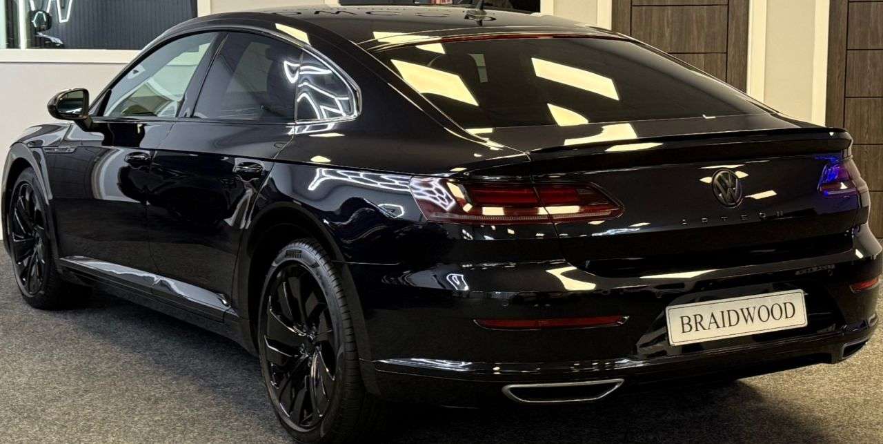 A 2017 VOLKSWAGEN ARTEON 2.0 TSI R-Line Fastback 5dr Petrol DSG Euro 6 (s/s) (190 ps) A 2017 VOLKSWAGEN ARTEON 2.0 TSI R-Line Fastback 5dr Petrol DSG Euro 6 (s/s) (190 ps)