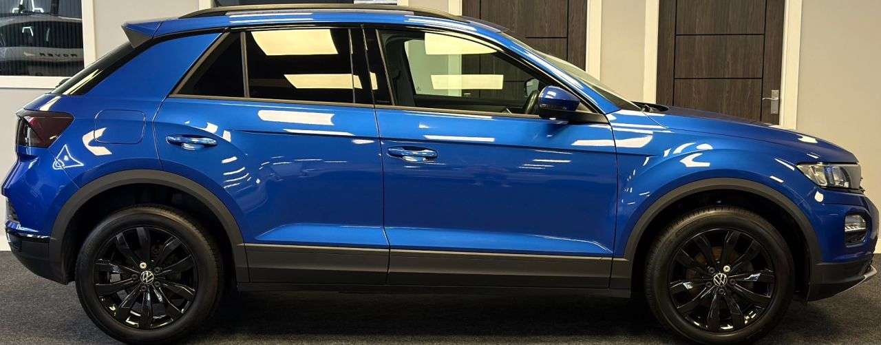 2021 VOLKSWAGEN T-ROC 2021 VOLKSWAGEN T-ROC