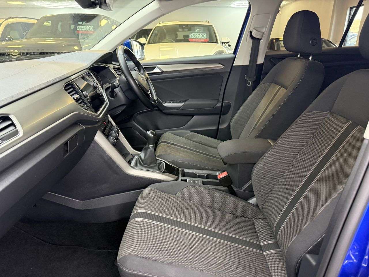 2021 VOLKSWAGEN T-ROC 2021 VOLKSWAGEN T-ROC