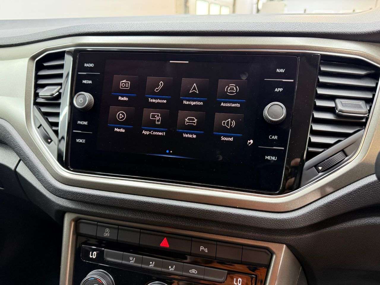 2021 VOLKSWAGEN T-ROC 2021 VOLKSWAGEN T-ROC