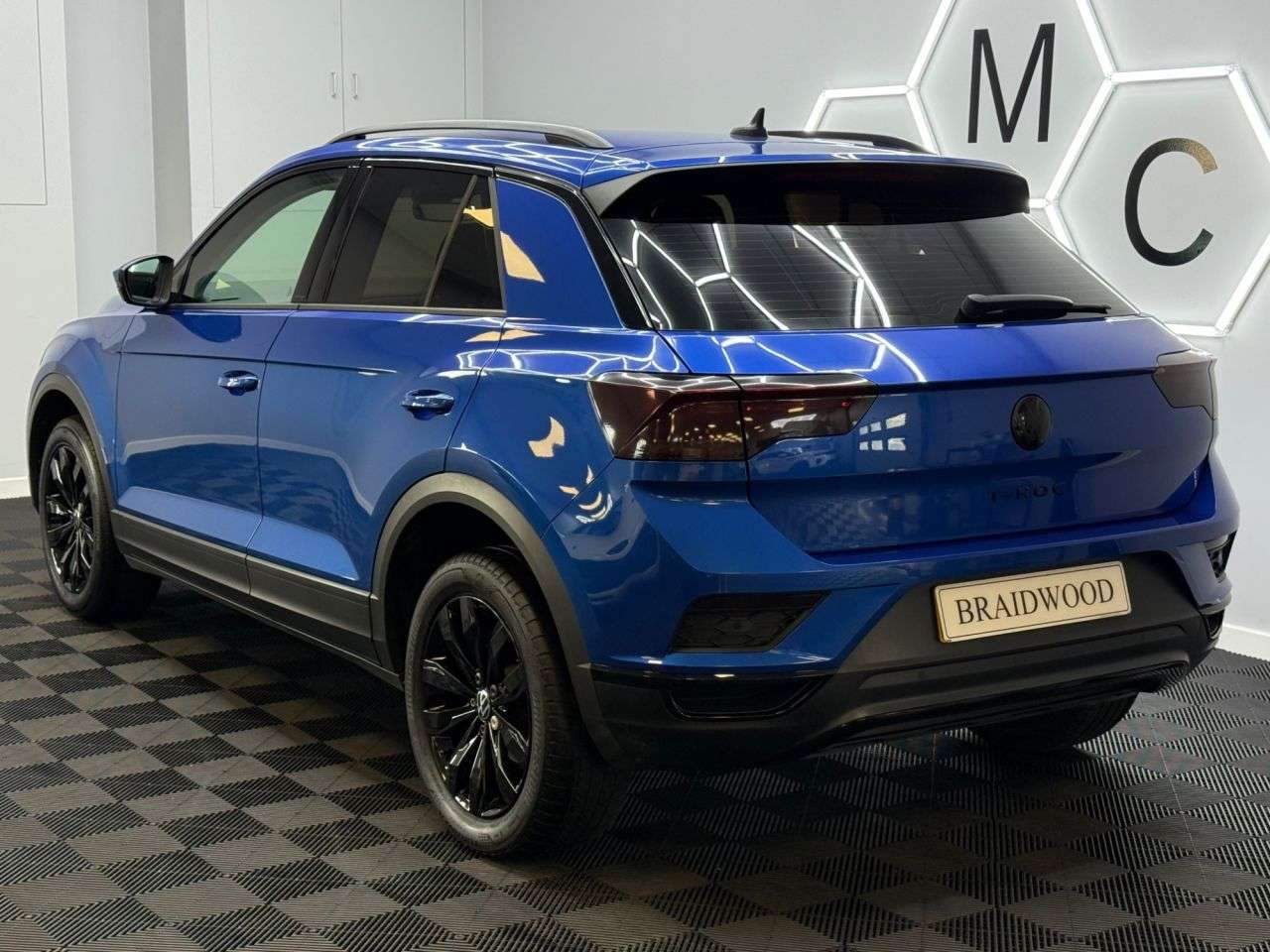 A 2021 VOLKSWAGEN T-ROC 1.5 TSI GPF EVO SE SUV 5dr Petrol Manual Euro 6 (s/s) (150 ps) A 2021 VOLKSWAGEN T-ROC 1.5 TSI GPF EVO SE SUV 5dr Petrol Manual Euro 6 (s/s) (150 ps)