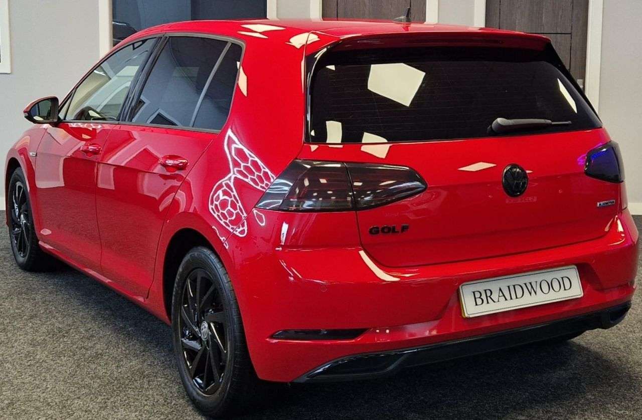 A 2019 VOLKSWAGEN GOLF 1.5 TSI EVO Match Hatchback 5dr Petrol Manual Euro 6 (s/s) (130 ps) A 2019 VOLKSWAGEN GOLF 1.5 TSI EVO Match Hatchback 5dr Petrol Manual Euro 6 (s/s) (130 ps)
