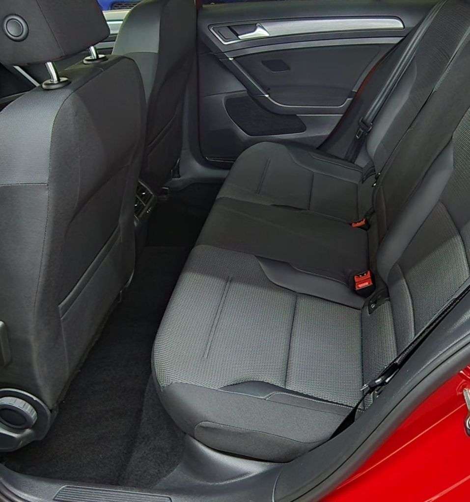 2019 VOLKSWAGEN GOLF 2019 VOLKSWAGEN GOLF