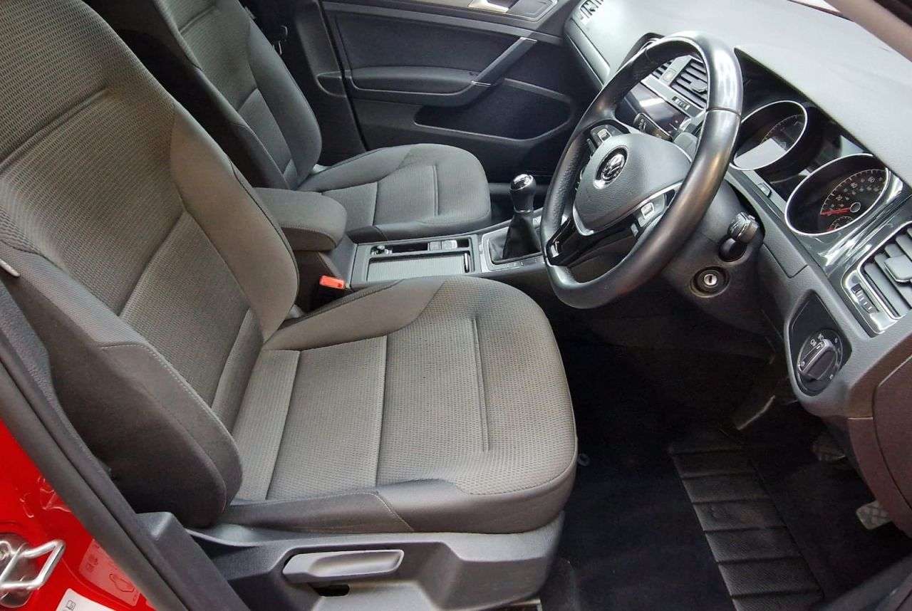 2019 VOLKSWAGEN GOLF 2019 VOLKSWAGEN GOLF