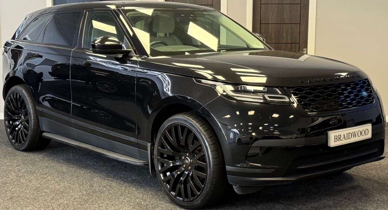 A 2017 LAND ROVER RANGE ROVER VELAR S A 2017 LAND ROVER RANGE ROVER VELAR S