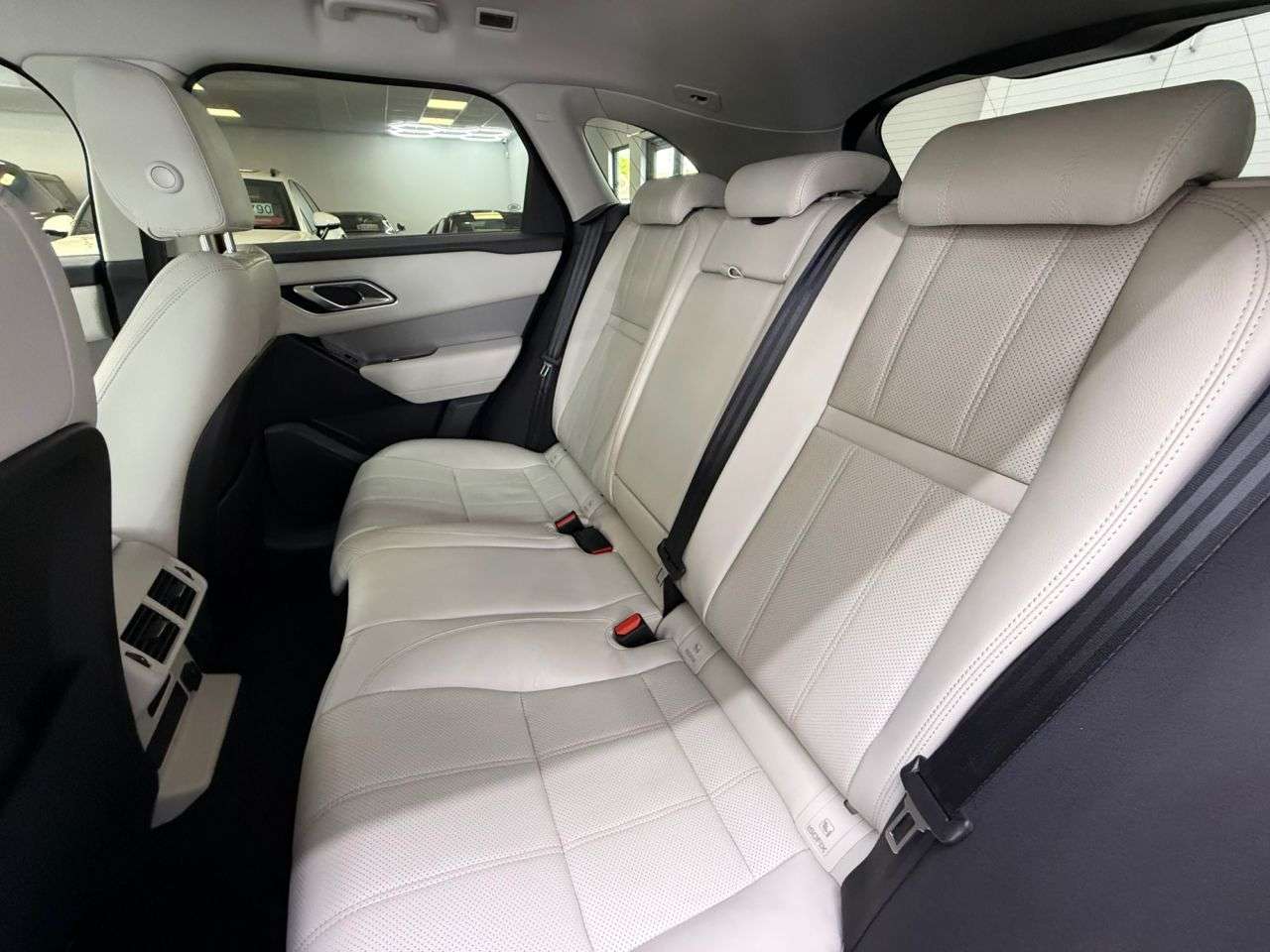 2017 LAND ROVER RANGE ROVER VELAR 2017 LAND ROVER RANGE ROVER VELAR